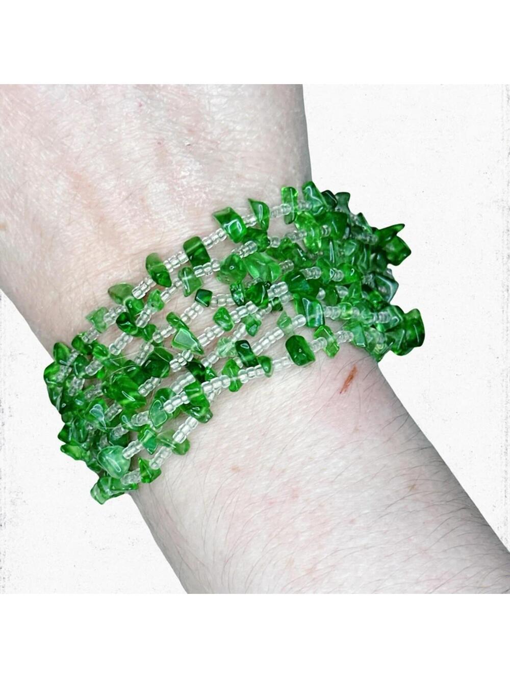 6165gc. Stone Chip Handmade Crochet Bracelet